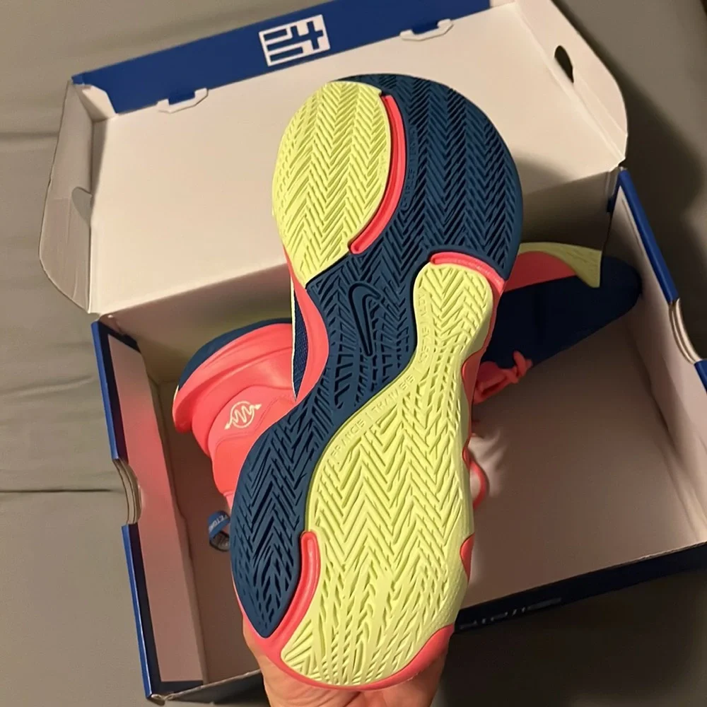 Nike Giannis Immortality 2 The Wonder NWT - Picture 6 of 14